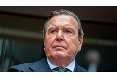 Altkanzler Gerhard Schröder ist seit seiner Kanzlerschaft mit dem russischen Präsidenten Wladimir Putin befreundet.