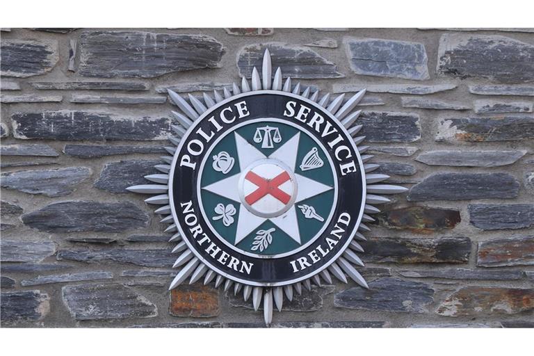 Das Logo des Police Service of Northern Ireland.