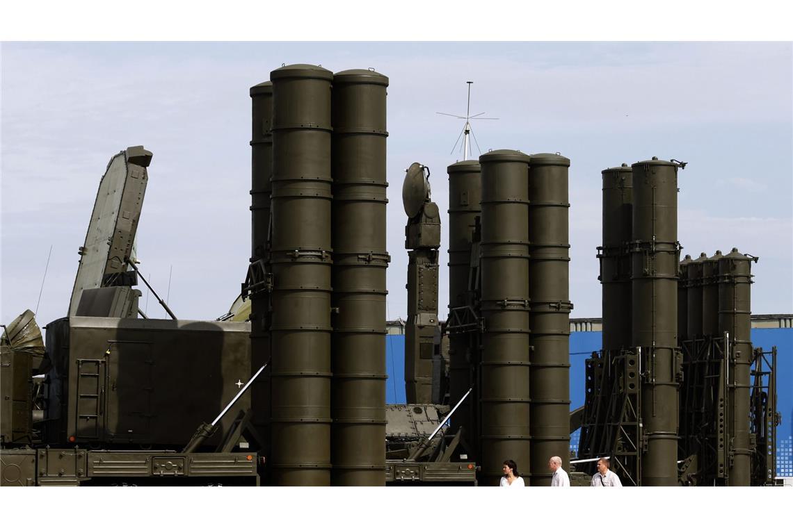 Das System S-300 dient eigentlich der Flugabwehr. Im Ukrainekrieg werden die Raketen aber oft auch zum Beschuss feindlicher Bodenziele eingesetzt.