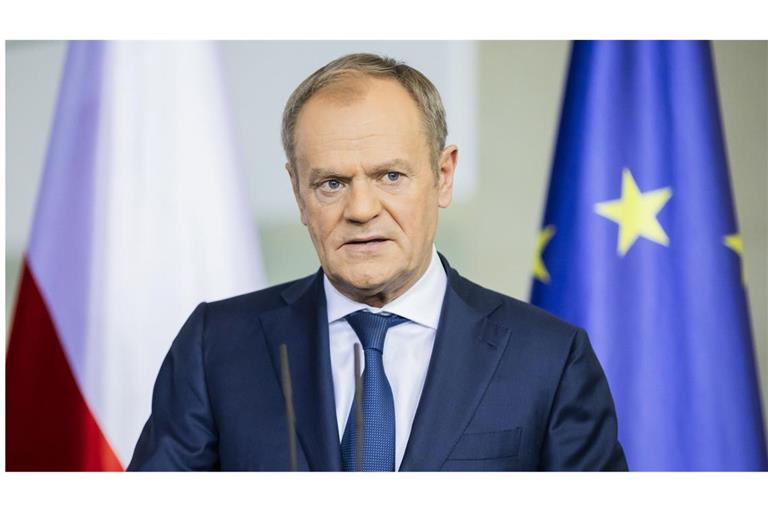 Der polnische Premier Tusk fordert seine EU-Kollegen auf, weniger zu reden und stattdessen mehr für die Ukraine zu tun.