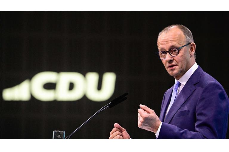 Ein Parteiprogramm als Signal an Wechselwähler: So sieht es der CDU-Vorsitzende Friedrich Merz.