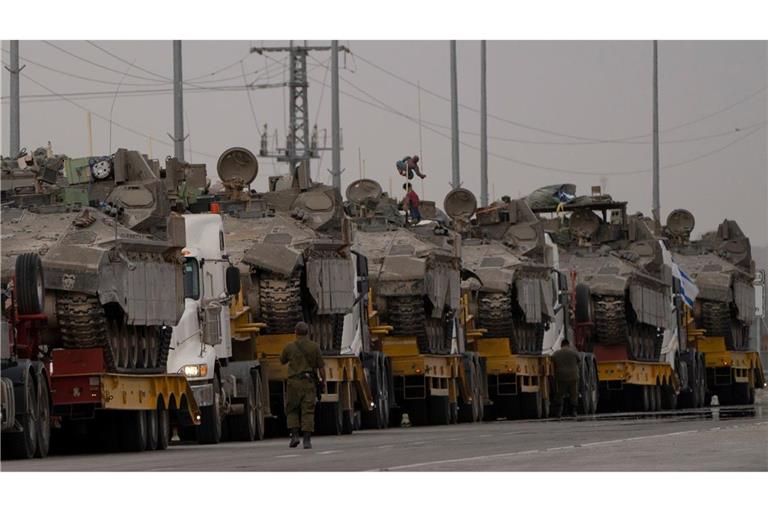 Israelische Panzer auf dem Weg zur Grenze: Israel hält eine Offensive in Rafah für unumgänglich, um die dort verbliebenen Bataillone der Hamas zu zerschlagen.