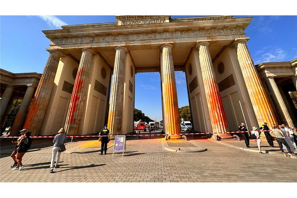 Erste Urteile nach Farbattacke auf Brandenburger Tor